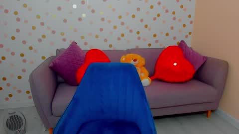 Effy online show from 01-31-25, 06:13