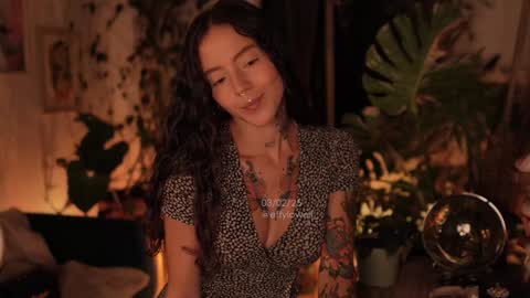 Snapshot of effylowell_ chatting on 02-04-25, 12:29 Effy online show from 02-04-25, 12:29