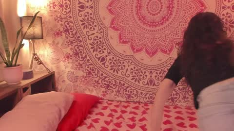 Snapshot of effysroom chatting on 01-07-25, 03:14 effy online show from 01-07-25, 03:14