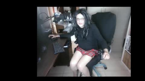 Snapshot of efi_crossou chatting on 10-05-25, 10:07 efi_crossou online show from 10-05-25, 10:07