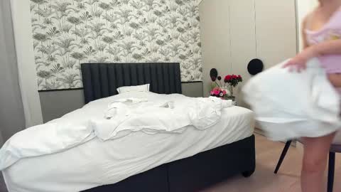 Erik and Alice online show from 02-17-25, 06:20