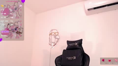 Snapshot of eileen_tanihara chatting on 01-13-25, 12:24 eileenn tanihara online show from 01-13-25, 12:24