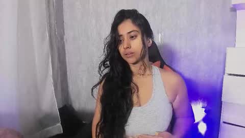 Eilyn online show from 11-08-25, 01:33