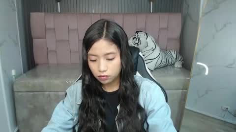 Snapshot of eimy18_b chatting on 05-07-26, 01:16 eimy18_b online show from 05-07-26, 01:16