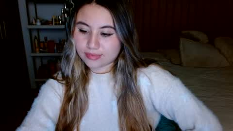 Snapshot of eimy_collin chatting on 06-13-26, 04:10 EIMY MODEL INDEPENDENT online show from 06-13-26, 04:10