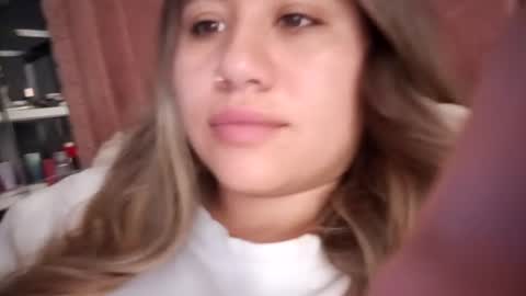 Snapshot of eimy_collin chatting on 06-30-26, 04:52 EIMY MODEL INDEPENDENT online show from 06-30-26, 04:52