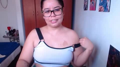 eimy_saenzz online show from 11-27-25, 01:35