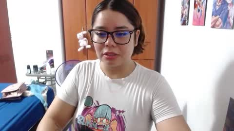 eimy_saenzz online show from 12-14-25, 02:06