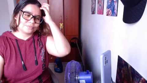 eimy_saenzz online show from 04-04-26, 04:48