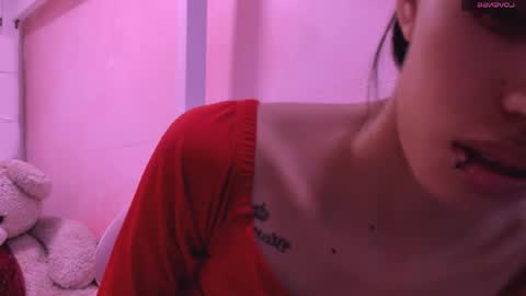 Snapshot of eimy_skinny chatting on 05-03-26, 12:33 eimy online show from 05-03-26, 12:33