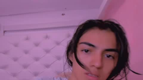 Snapshot of eimy_skinny chatting on 05-24-26, 01:16 eimy online show from 05-24-26, 01:16