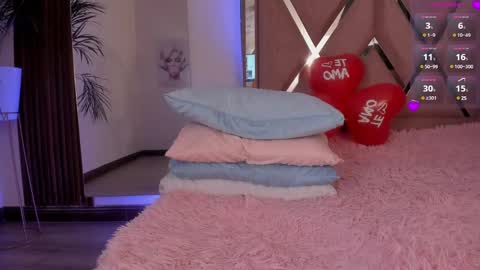 eimyaniston cute online show from 02-14-25, 02:44