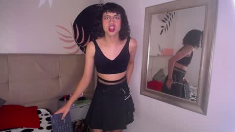 Snapshot of eimyflorian chatting on 01-14-25, 02:32 Eimyflorian online show from 01-14-25, 02:32