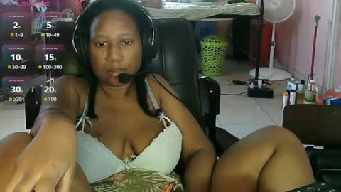 Snapshot of eirondra_valeen chatting on 05-03-26, 01:50 Eirondra Valeen online show from 05-03-26, 01:50