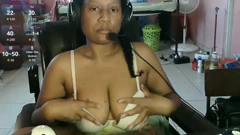 Snapshot of eirondra_valeen chatting on 05-25-26, 01:06 Eirondra Valeen online show from 05-25-26, 01:06