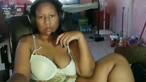 Snapshot of eirondra_valeen chatting on 07-05-26, 10:33 Eirondra Valeen online show from 07-05-26, 10:33