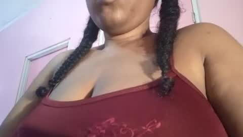 Snapshot of eirondra_valeen chatting on 07-18-26, 01:32 Eirondra Valeen online show from 07-18-26, 01:32