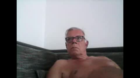 eisbaer1957 online show from 05-29-26, 06:39
