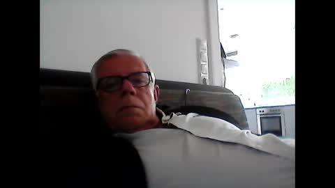 eisbaer1957 online show from 06-06-26, 01:27