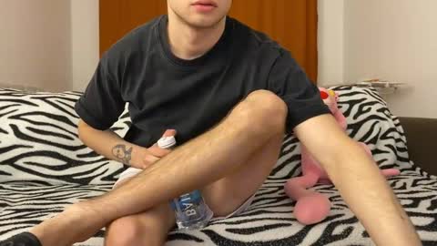 Eitan online show from 01-08-25, 01:52