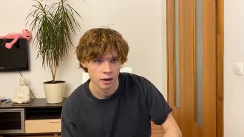 Eitan online show from 01-17-25, 01:46