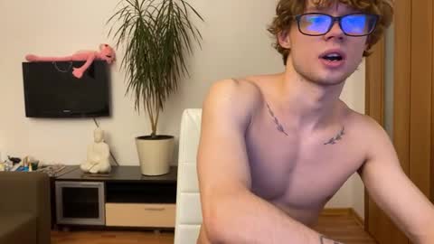 Eitan online show from 01-24-25, 03:24