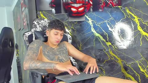 Eithan online show from 04-01-26, 02:47