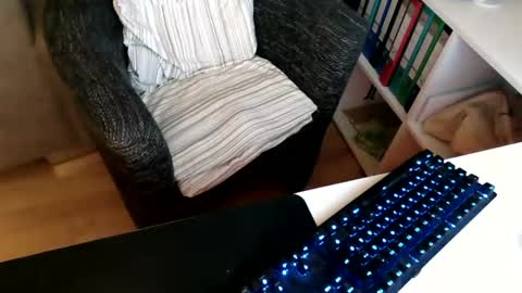 Snapshot of ejakules chatting on 04-05-26, 07:22 ejakules online show from 04-05-26, 07:22