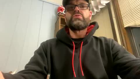 Snapshot of ejbooker11 chatting on 10-23-25, 09:30 PiedPiper online show from 10-23-25, 09:30