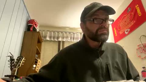 Snapshot of ejbooker11 chatting on 12-18-25, 11:16 PiedPiper online show from 12-18-25, 11:16