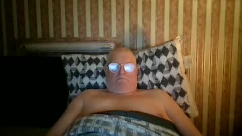 Snapshot of eketman1964 chatting on 02-05-26, 12:15 eketman1964 online show from 02-05-26, 12:15