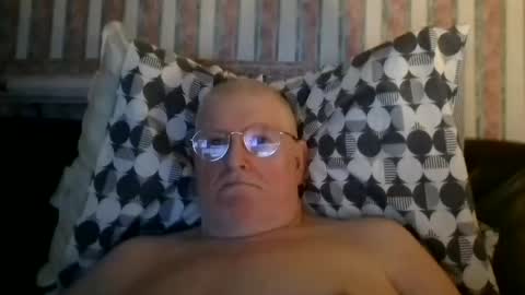 Snapshot of eketman1964 chatting on 02-08-26, 12:25 eketman1964 online show from 02-08-26, 12:25