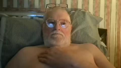 Snapshot of eketman1964 chatting on 03-18-26, 12:03 eketman1964 online show from 03-18-26, 12:03