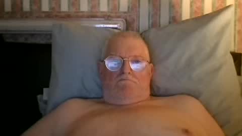 Snapshot of eketman1964 chatting on 04-11-26, 11:09 eketman1964 online show from 04-11-26, 11:09