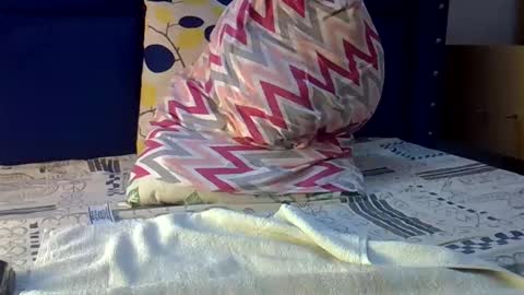 Snapshot of el_petite chatting on 01-03-25, 08:54 petite online show from 01-03-25, 08:54