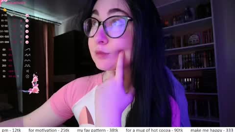 Snapshot of el_sweety chatting on 05-18-26, 01:28 If you like it when I meow give me a thumbs up online show from 05-18-26, 01:28