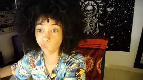 Snapshot of ela_0 chatting on 06-15-26, 02:25 Ela Help me reach 100 thumbs up online show from 06-15-26, 02:25