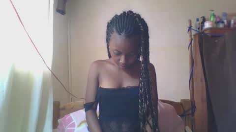 elalia1234 online show from 12-15-25, 08:29