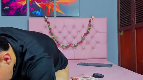 Elan Giralon online show from 11-19-25, 11:27