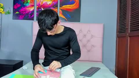 Elan Giralon online show from 01-13-26, 11:21