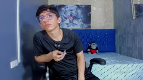 Snapshot of elangiraldo chatting on 07-07-26, 11:09 Elan Giralon online show from 07-07-26, 11:09