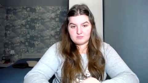 Snapshot of elanis_blair chatting on 12-19-24, 01:07 Elanis online show from 12-19-24, 01:07