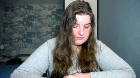 Snapshot of elanis_blair chatting on 12-22-24, 10:17 Elanis online show from 12-22-24, 10:17