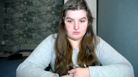 Snapshot of elanis_blair chatting on 12-22-24, 01:33 Elanis online show from 12-22-24, 01:33