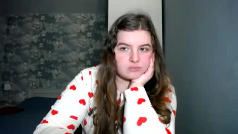 Snapshot of elanis_blair chatting on 01-30-25, 02:15 Elanis online show from 01-30-25, 02:15