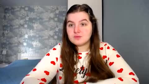 Snapshot of elanis_blair chatting on 02-04-25, 10:54 Elanis online show from 02-04-25, 10:54