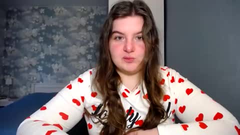 Snapshot of elanis_blair chatting on 03-08-25, 10:00 Elanis online show from 03-08-25, 10:00