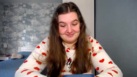 Snapshot of elanis_blair chatting on 03-11-25, 10:29 Elanis online show from 03-11-25, 10:29