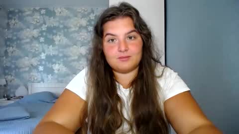 Snapshot of elanis_blair chatting on 09-10-25, 01:11 Elanis online show from 09-10-25, 01:11