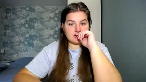 Snapshot of elanis_blair chatting on 10-16-25, 11:00 Elanis online show from 10-16-25, 11:00